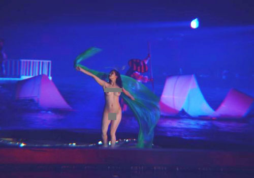 裸体印象刘三姐-争议的艺术表演