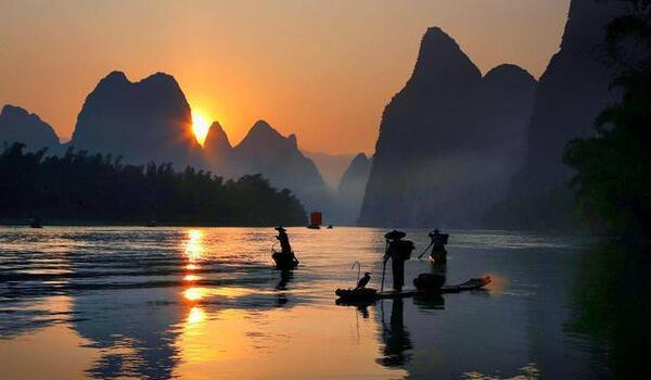 桂林旅游攻略必去景点-漓江晚景鸬鹚捕鱼