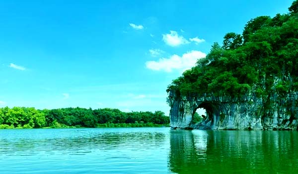 桂林免费景点-象鼻山公园