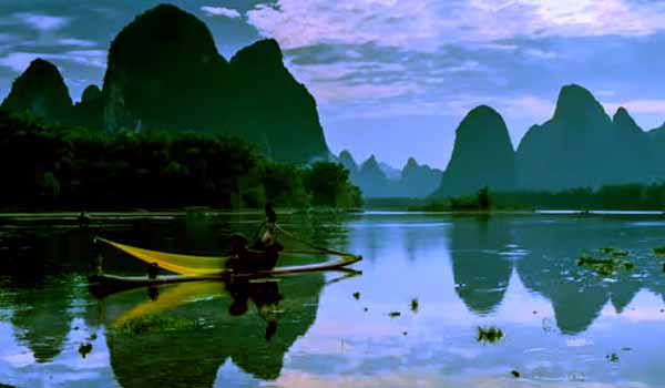 桂林漓江景区攻略兴坪景区倒影及绿水青山构成了漓江的美景